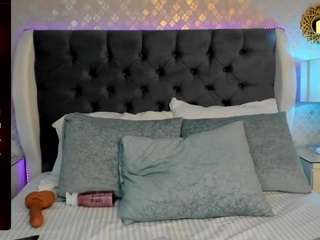 NataApple nude Live Sex Chat Room in CamSoda