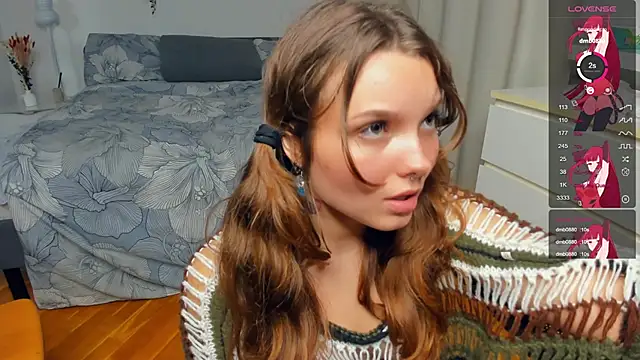 KipaLicee naked strip on cam for live sex video chat