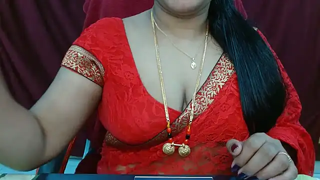 Sexysweety143 naked strip on cam for live sex video chat