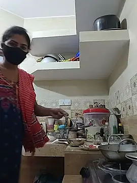 MiaKhalifa– naked strip on cam for live sex video chat