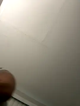 SexyHoneyRedd naked strip on cam for live sex video chat