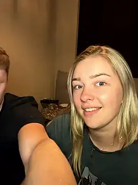 xX_HotCouple_Xx naked strip on cam for live sex video chat