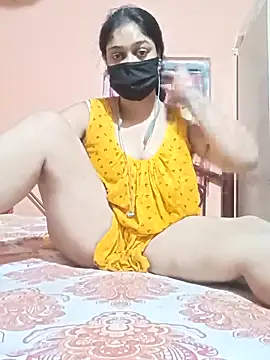 Superrani105 naked strip on cam for live sex video chat