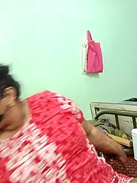 Swetha_mallu naked strip on cam for live sex video chat