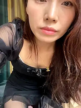 OK-lala naked strip on cam for live sex video chat