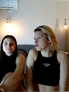 ShySonya naked strip on cam for live sex video chat