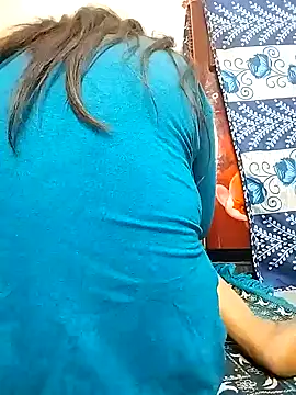 u_andme_ naked strip on cam for live sex video chat