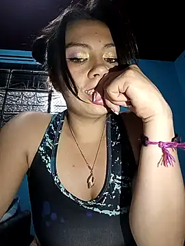 LIZ-06_ naked strip on cam for live sex video chat
