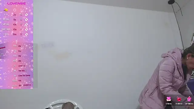 Melinaa-sex naked strip on cam for live sex video chat