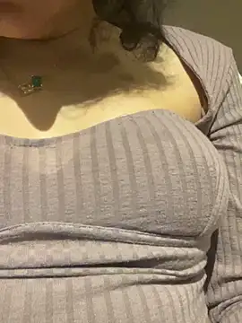 miaoberoi naked strip on cam for live sex video chat