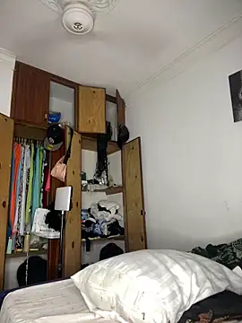 t-Booty_risky_ naked strip on cam for live sex video chat