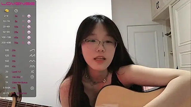 yuyu-888 naked strip on cam for live sex video chat