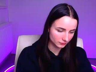 EmmaCutiee nude Live Sex Chat Room in CamSoda