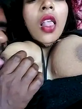 Simrandeshipp naked strip on cam for live sex video chat
