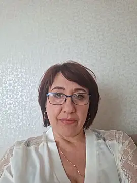 Tatiana4631 naked strip on cam for live sex video chat