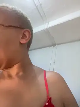 xyz089 naked strip on cam for live sex video chat