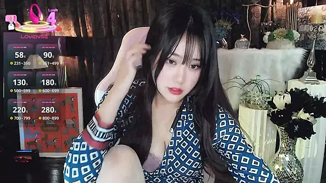 Alice-777 naked strip on cam for live sex video chat