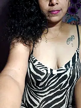 JENNIFERtamil naked strip on cam for live sex video chat
