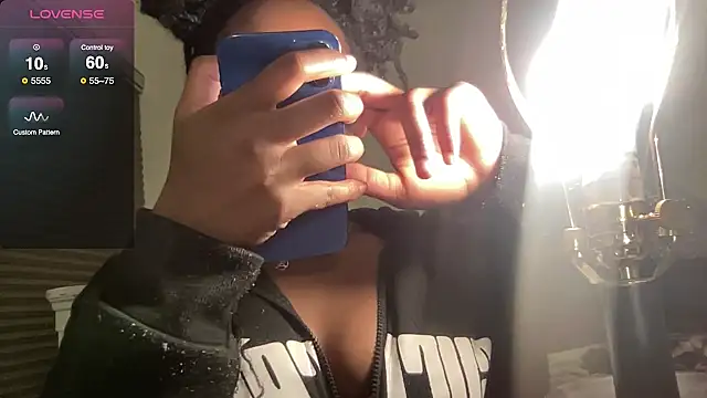 maskedgirl5005 naked strip on cam for live sex video chat