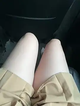 Meii-meyy naked strip on cam for live sex video chat