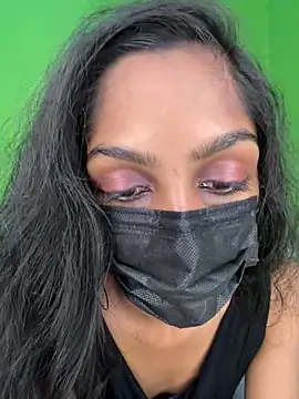 Lankan_queen naked strip on cam for live sex video chat