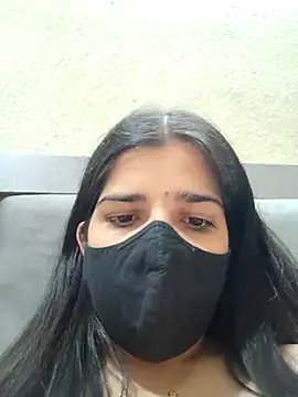 lilmisscutie naked strip on cam for live sex video chat