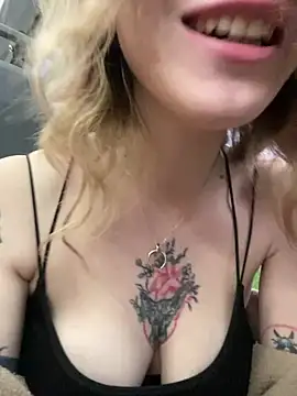 Mimiumu naked strip on cam for live sex video chat