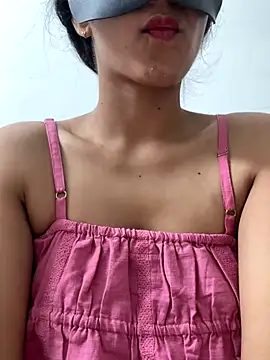 Lusty_Desi naked strip on cam for live sex video chat