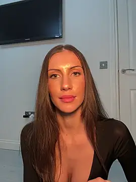 MilaRenee naked strip on cam for live sex video chat