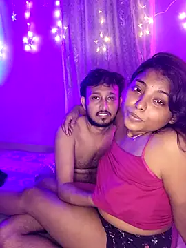 Trending_Couple naked strip on cam for live sex video chat