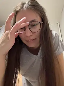 BlossomDreamer naked strip on cam for live sex video chat