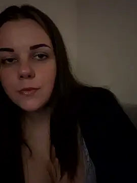 ItsLxsa naked strip on cam for live sex video chat