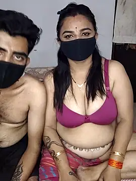 Sexy_bhabhi_haryana naked strip on cam for live sex video chat