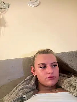 Summer21k naked strip on cam for live sex video chat