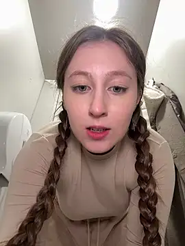 FroggyAnna naked strip on cam for live sex video chat