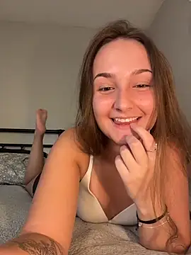 MadilynX777 naked strip on cam for live sex video chat
