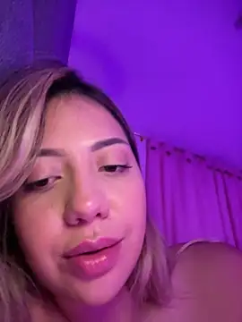 MissCat_ naked strip on cam for live sex video chat