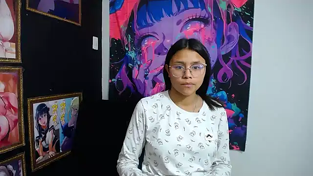 SofieLove_01 naked strip on cam for live sex video chat