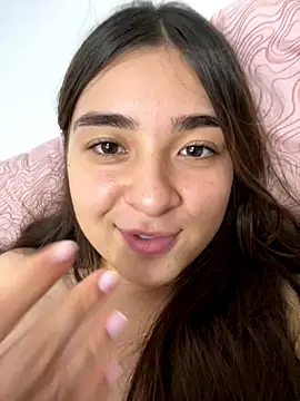 Valentina_ro naked strip on cam for live sex video chat