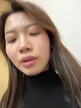 GYYoo naked strip on cam for live sex video chat