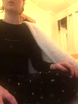 ijustturned18today naked strip on cam for live sex video chat