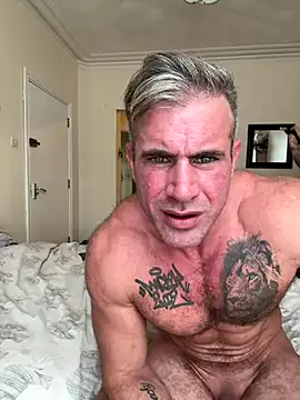 Spicycouple6969_ naked strip on cam for live sex video chat