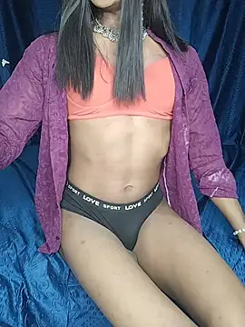 SEXYY_TRANSY_WITH_GIRL naked strip on cam for live sex video chat
