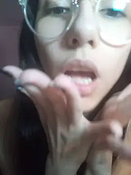isaaabelaaa naked strip on cam for live sex video chat