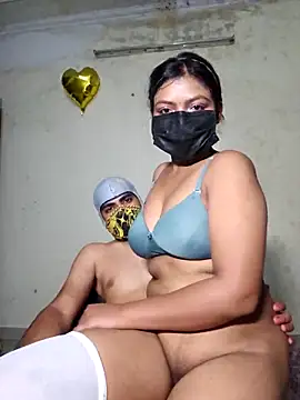 LEGEND660 naked strip on cam for live sex video chat