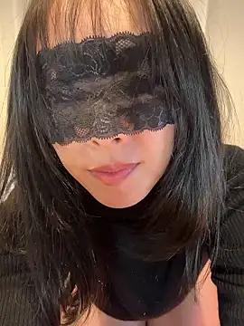 siichan-ta naked strip on cam for live sex video chat