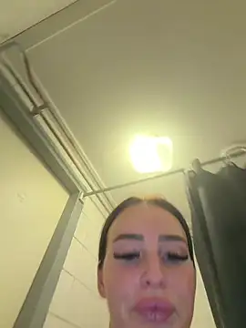 spicycharxx naked strip on cam for live sex video chat
