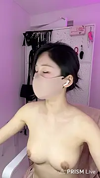 gumi_0418 naked strip on cam for live sex video chat