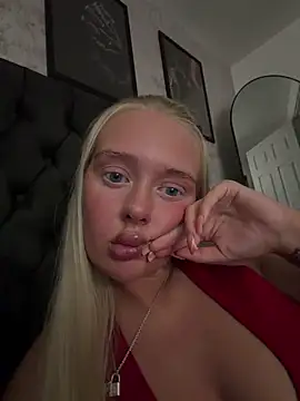 Vanillaheavennn naked strip on cam for live sex video chat