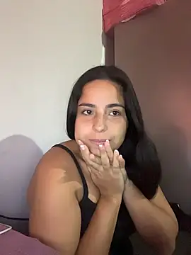 onMelan naked strip on cam for live sex video chat